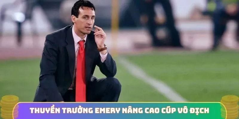 Thuyền trưởng Emery nâng cao cúp vô địch