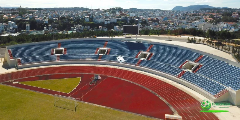 sân vận động đà lạt