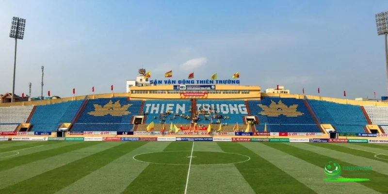 sân vận động thiên trường