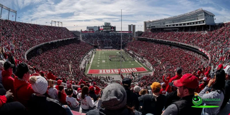 sân vận động lớn nhất thế giới