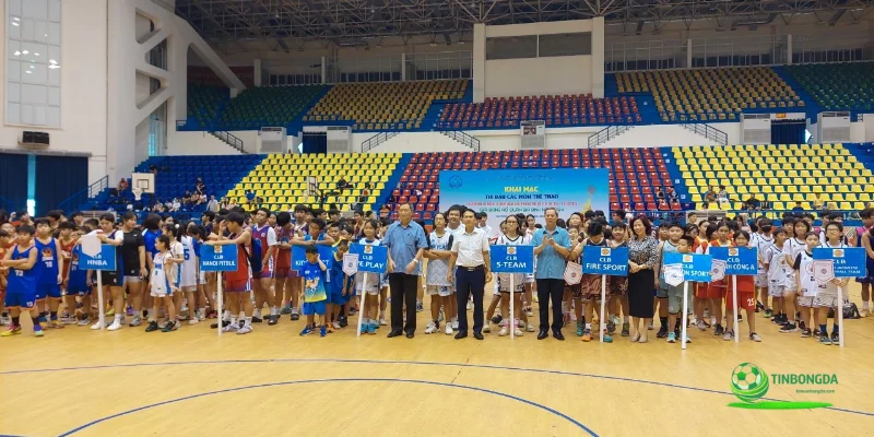 sân vận động quần ngựa